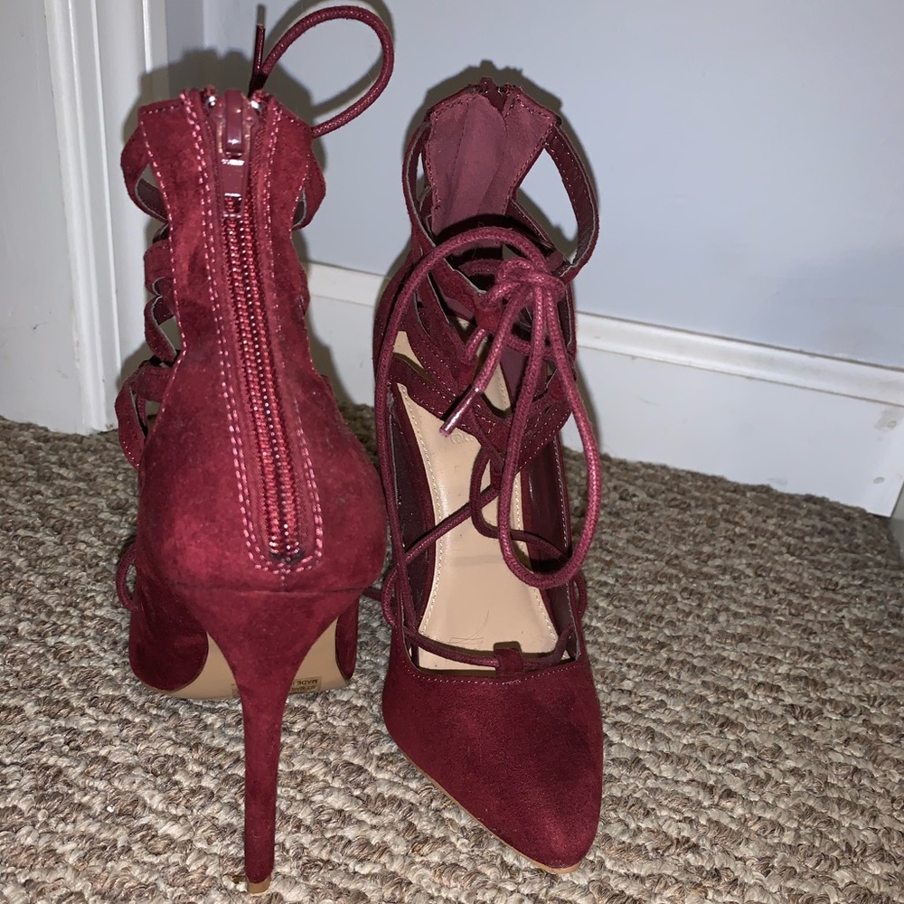 Maroon heels size 6